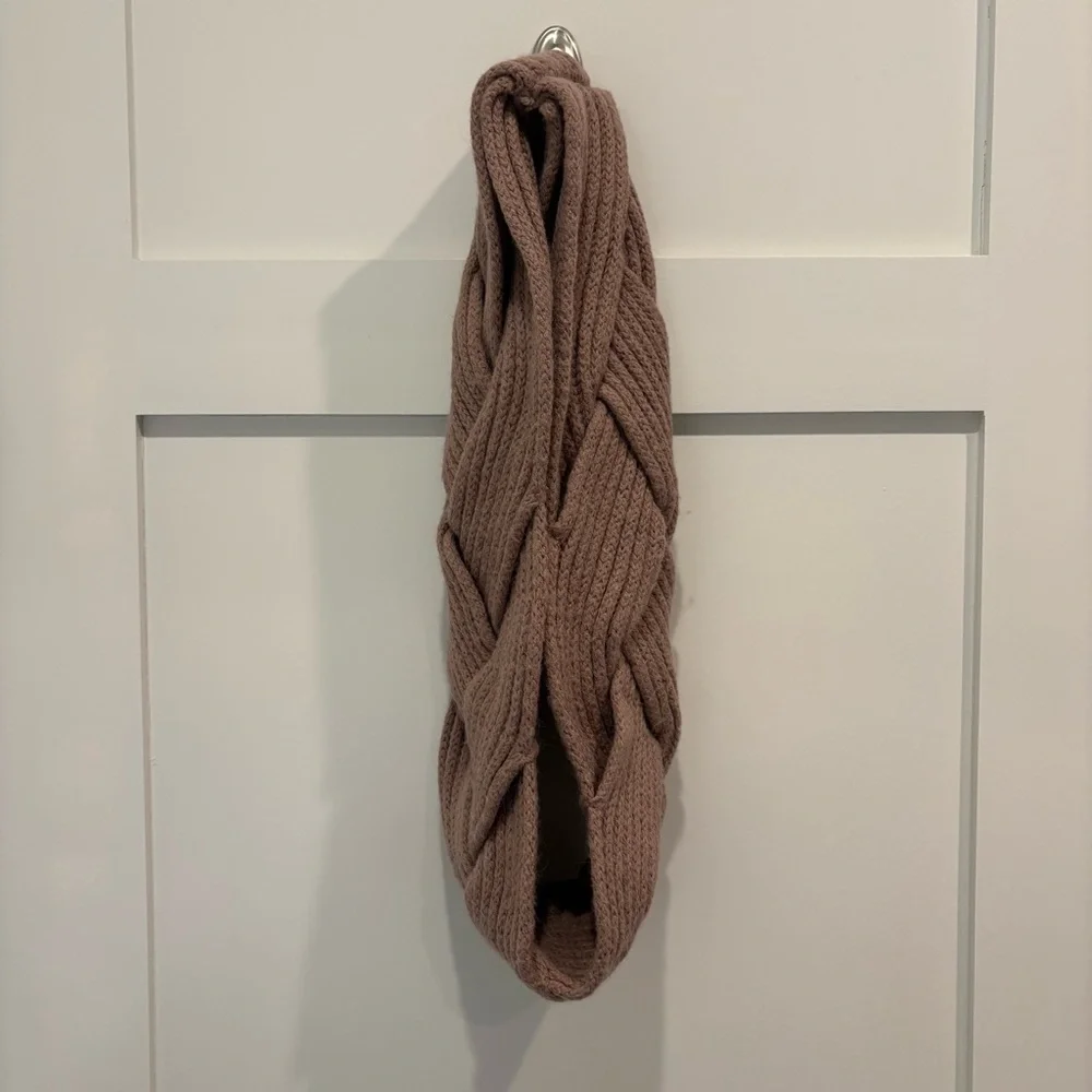 Comptoir des Cotonniers Cable Knit Infinity Scarf
